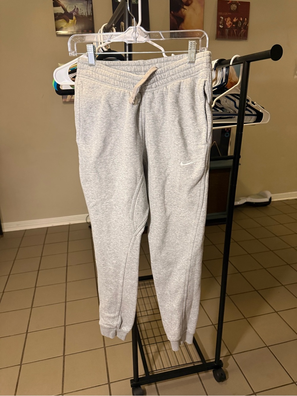 Nike Light Gray Men's Fleece Joggers